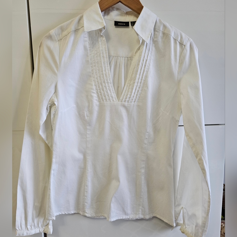 MEXX White Crisp Peasant Button Down